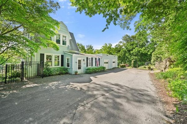 Backyard, Exterior, Facade, Farmhouse