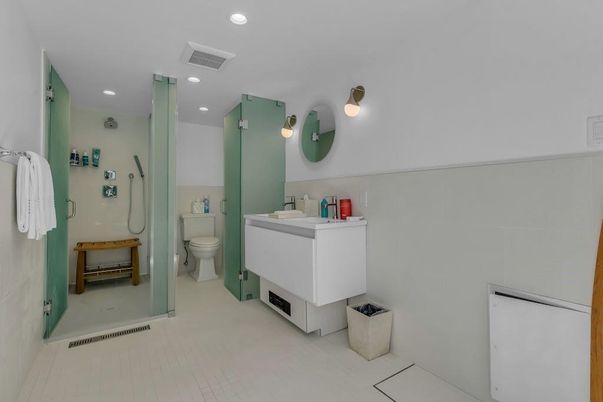 Bathroom, Interior, Recessed Lighting