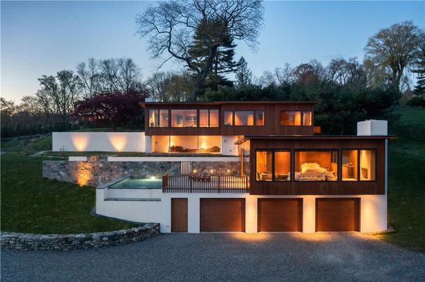 Attached, Backyard, Exterior, Facade, Modern