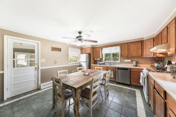 Dining room, Interior, Kitchen, Stainless Steel Appliances