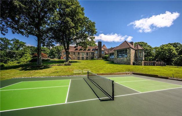 Exterior, Tennis Courts