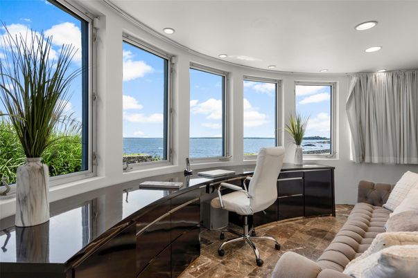 Home Office, Interior, Recessed Lighting, Water