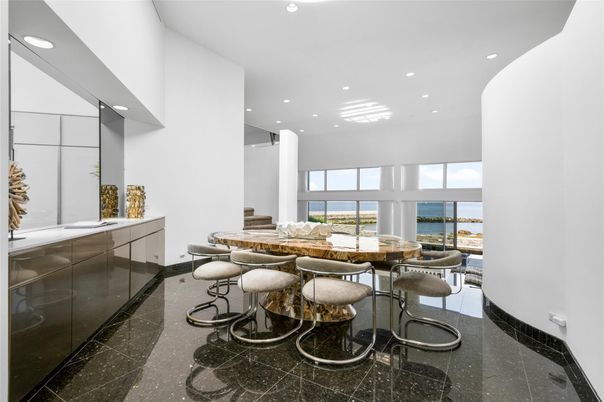 Dining room, Interior, Recessed Lighting, Water