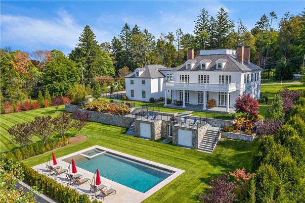 Exterior, Pool, Solar Panels