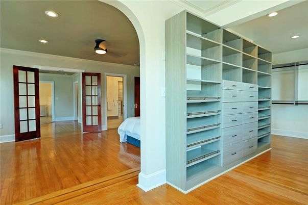 Bedroom, Interior, Recessed Lighting, Walk-in Closets, Wood Texture Flooring