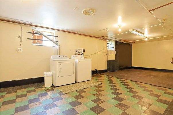Interior, Washer
