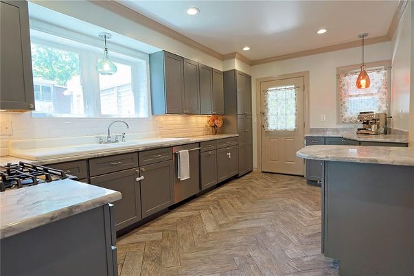 Interior, Kitchen, Pendant Lights, Recessed Lighting, Wood Texture Flooring