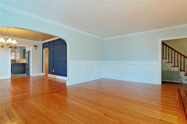Chandelier, Empty room, Interior, Wood Texture Flooring
