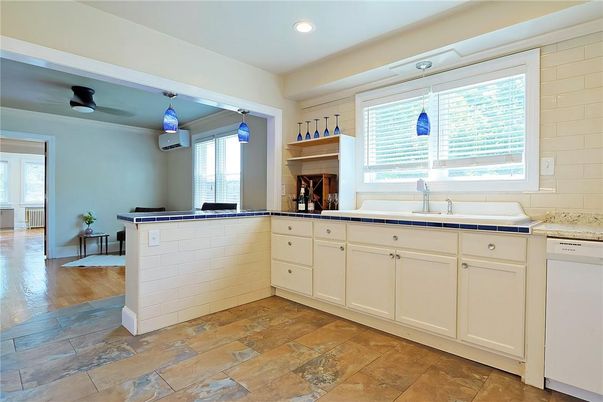 Fireplace, Interior, Kitchen, Recessed Lighting, Wood Texture Flooring
