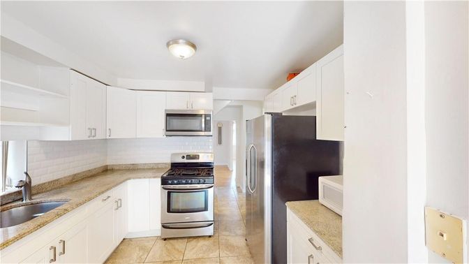 Interior, Kitchen, Stainless Steel Appliances