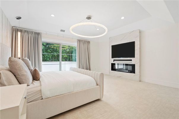 Bedroom, Fireplace, Interior, Pendant Lights, Recessed Lighting
