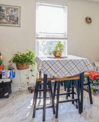 Dining room, Interior, Marble