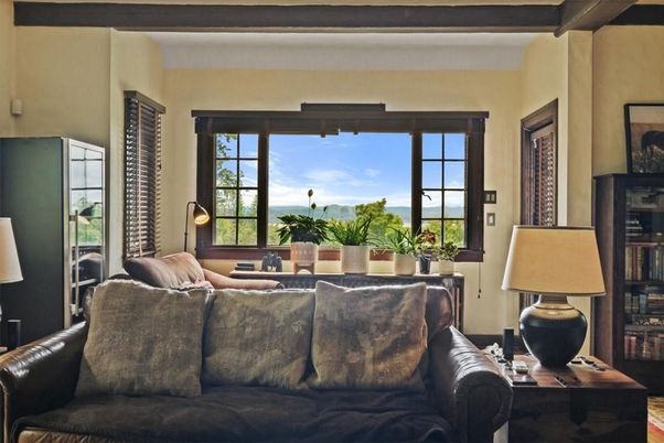 Interior, Living room, Water