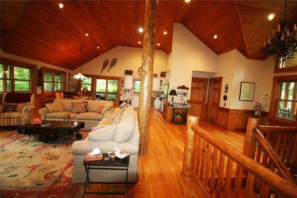Dining room, Interior, Living room, Pendant Lights, Recessed Lighting, Wooden Ceilings, Wood Texture Flooring