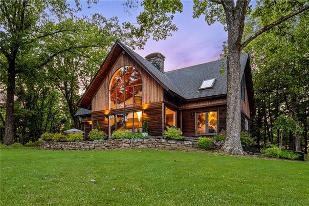 Backyard, Exterior, Facade, Log Home
