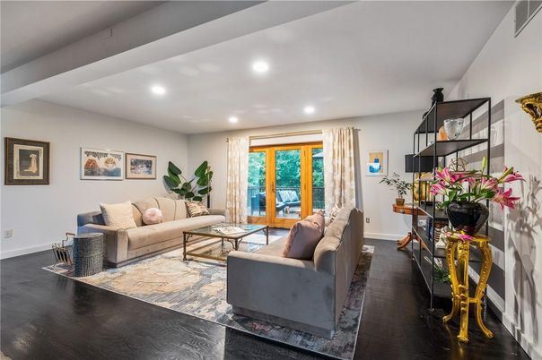 Interior, Living room, Recessed Lighting, Wood Texture Flooring