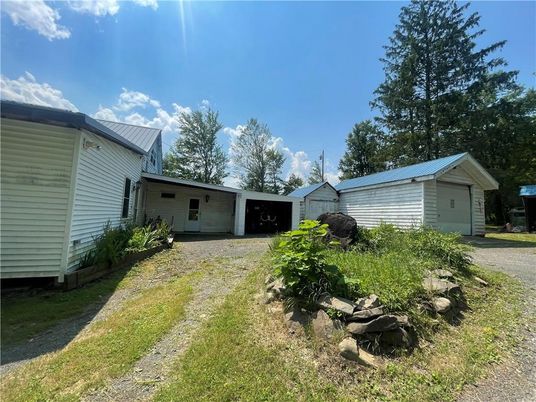 Backyard, Detached Garage, Exterior