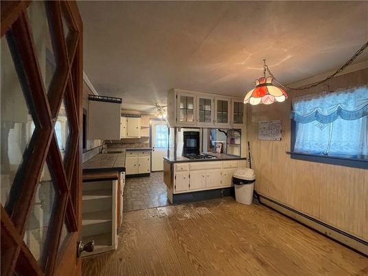 Interior, Kitchen, Pendant Lights, Wood Texture Flooring