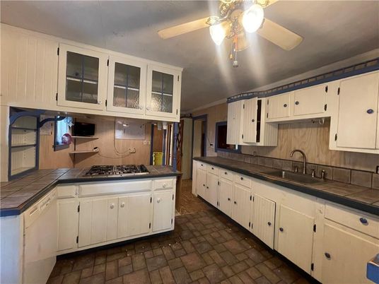 Interior, Kitchen, Tile Countertops