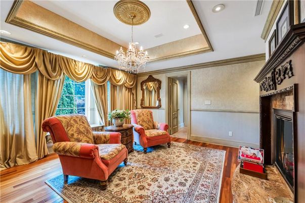 Chandelier, Interior, Living room, Recessed Lighting, Wood Texture Flooring
