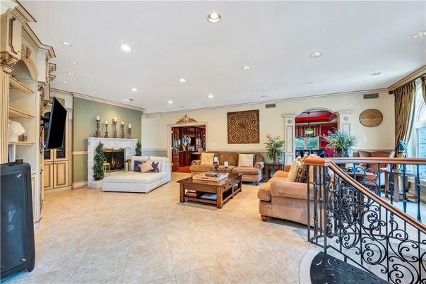 Fireplace, Interior, Living room, Recessed Lighting