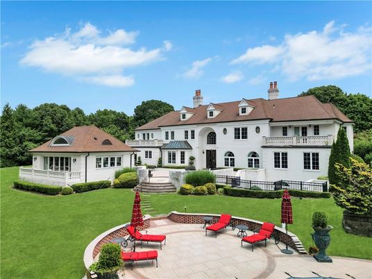 Backyard, Exterior, Facade, French Provincial