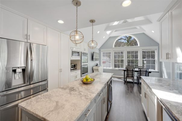 Dining room, Interior, Kitchen, Pendant Lights, Recessed Lighting, Stainless Steel Appliances, Wood Texture Flooring