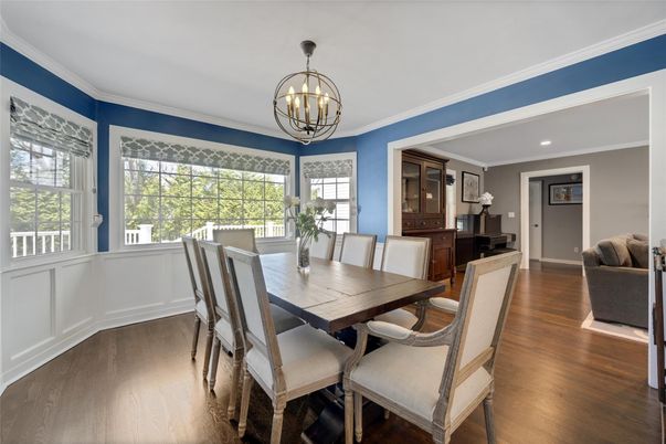 Chandelier, Dining room, Interior, Recessed Lighting, Wood Texture Flooring