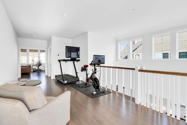 Fitness Equipment, Interior, Recessed Lighting, Wood Texture Flooring