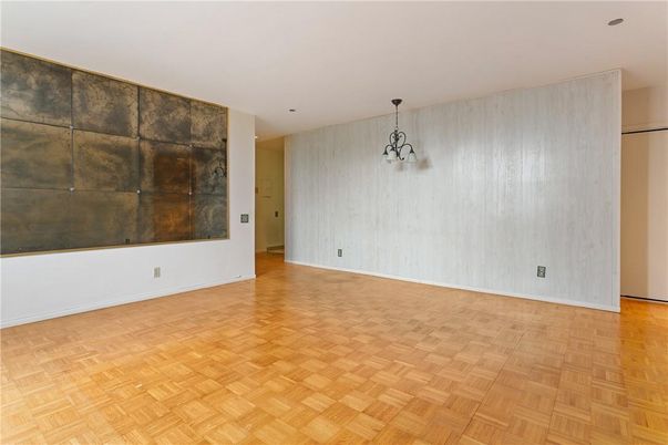 Empty room, Interior, Pendant Lights, Wood Texture Flooring
