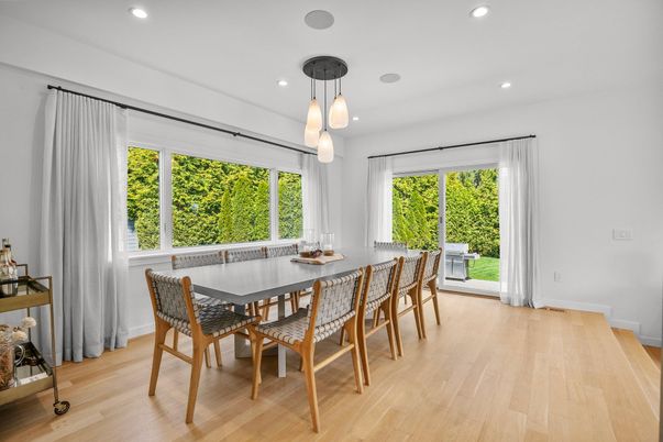 Dining room, Interior, Pendant Lights, Recessed Lighting, Wood Texture Flooring