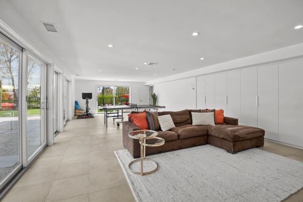 Game Room, Interior, Living room, Recessed Lighting