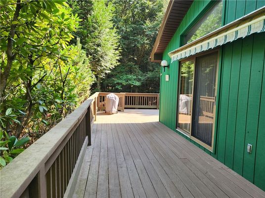 Exterior, Wood Texture Flooring