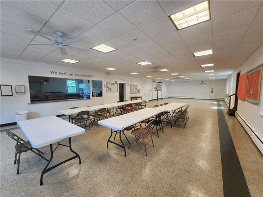 Dining room, Interior, Recessed Lighting