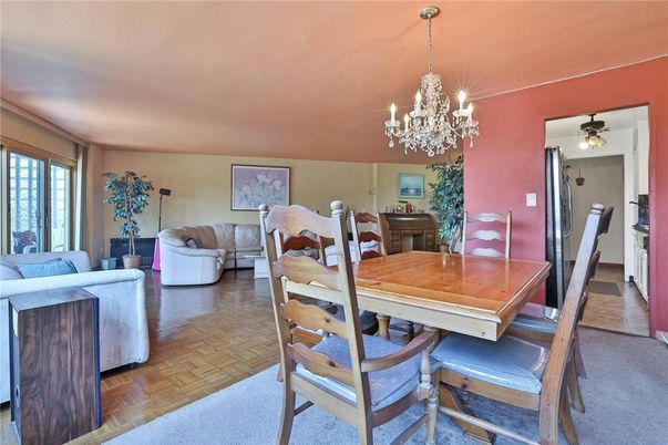 Chandelier, Dining room, Interior, Living room, Wood Texture Flooring