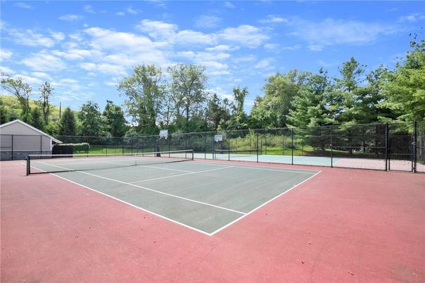 Exterior, Tennis Courts