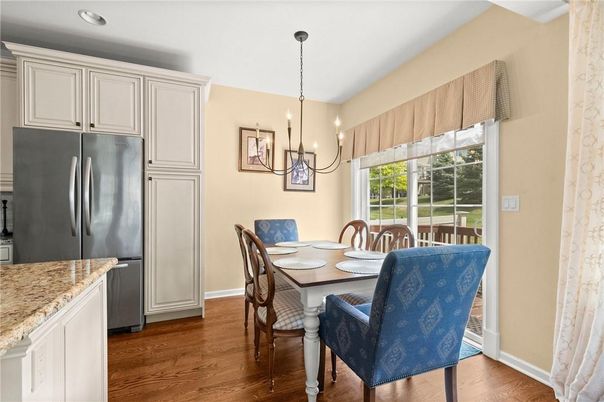Dining room, Interior, Kitchen, Pendant Lights, Recessed Lighting, Wood Texture Flooring