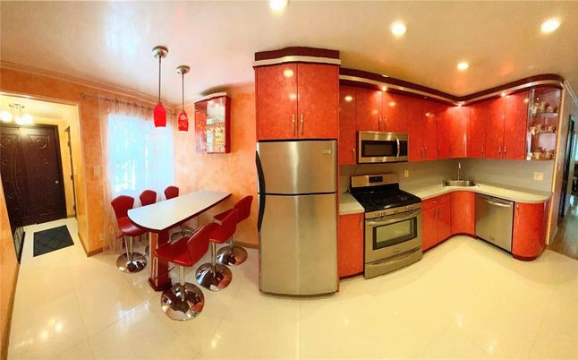 Interior, Kitchen, Pendant Lights, Recessed Lighting, Stainless Steel Appliances