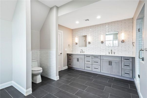Bathroom, Dual Sink Vanities, Interior, Recessed Lighting