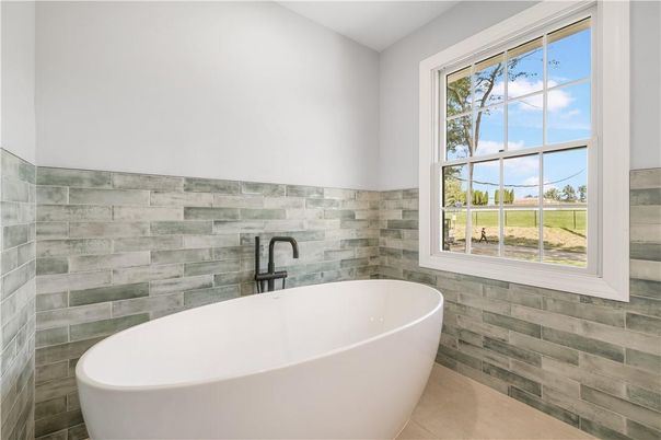 Bathroom, Free Standing Baths, Interior