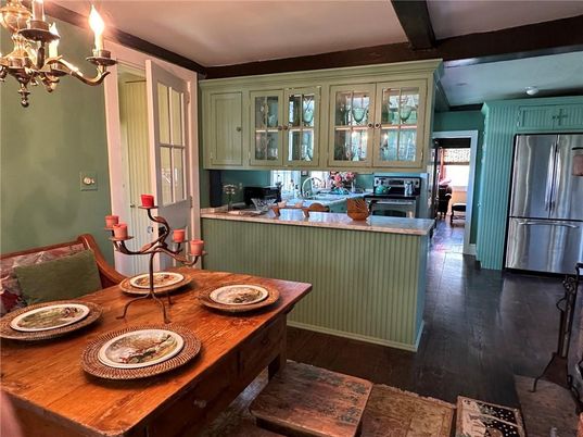 Chandelier, Dining room, Interior, Kitchen, Stainless Steel Appliances, Wooden Beams, Wood Texture Flooring