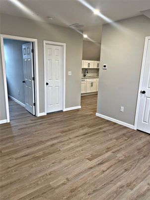 Empty room, Interior, Recessed Lighting, Wood Texture Flooring