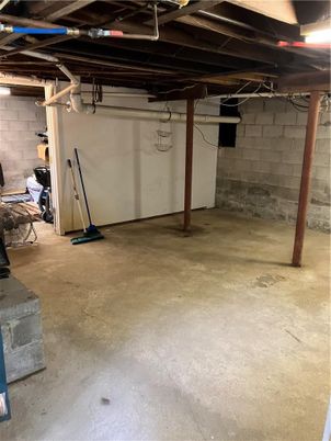Garage, Interior, Stone Walls