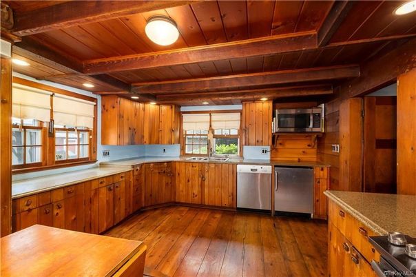 Interior, Kitchen, Recessed Lighting, Stainless Steel Appliances, Wooden Beams, Wooden Ceilings, Wood Texture Flooring