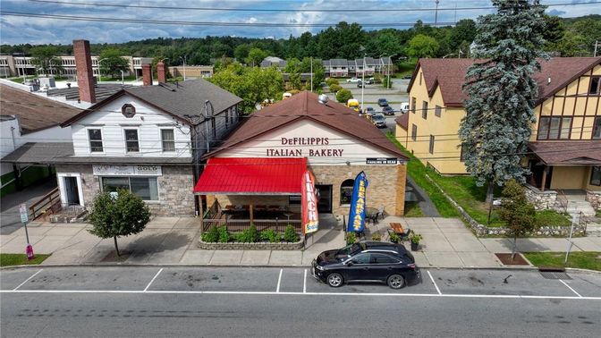 Exterior, Facade, None