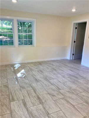 Empty room, Interior, Marble, Recessed Lighting