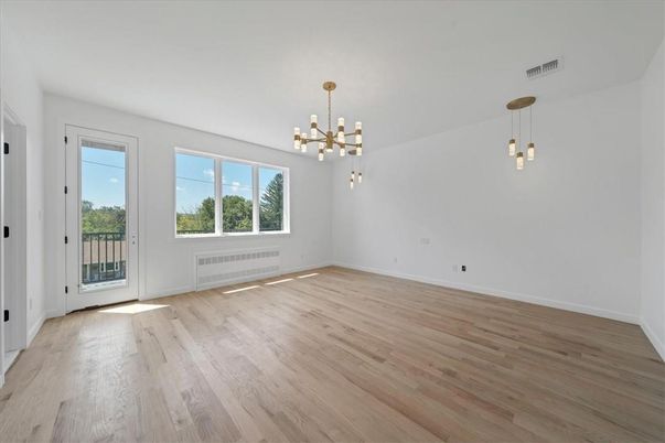 Empty room, Interior, Pendant Lights, Wood Texture Flooring