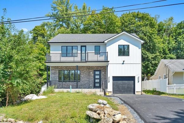 Attached, Exterior, Facade, Brick Facade, Farmhouse