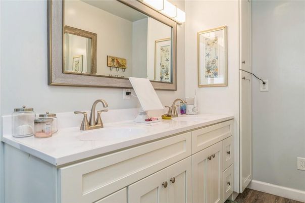 Bathroom, Dual Sink Vanities, Interior, Wood Texture Flooring