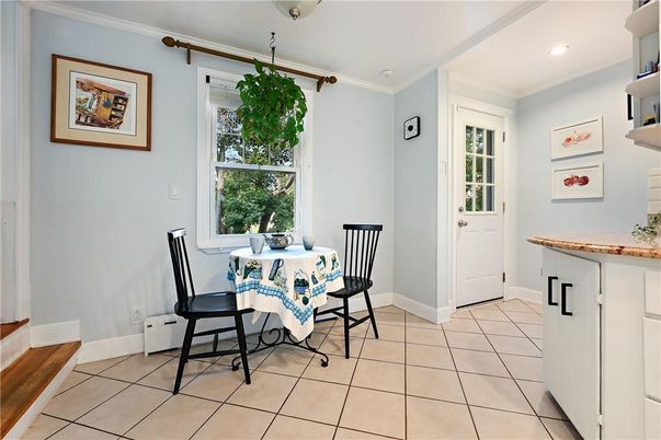 Dining room, Interior, Recessed Lighting